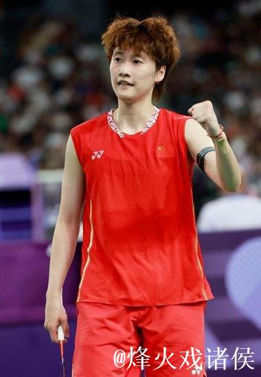 王祉怡2-1逆转陈雨菲 首夺全运会羽毛球女单金牌 王祉怡2-1逆转陈雨菲 首夺全运会羽毛球女单金牌